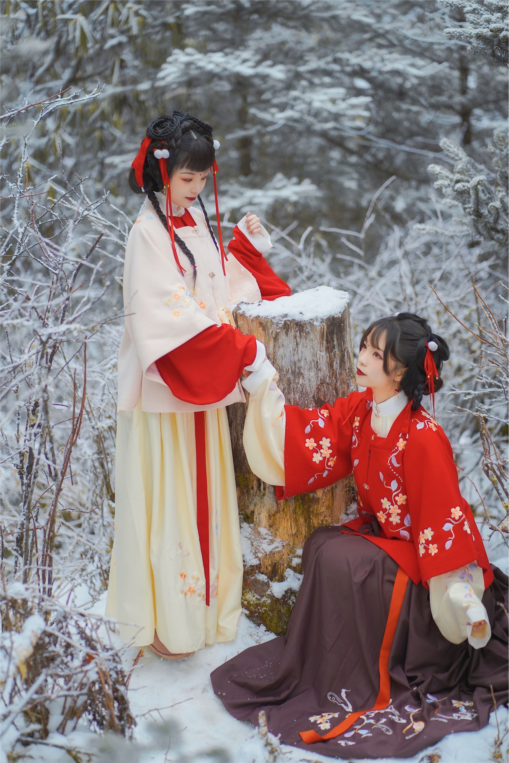 YITUYU艺图语 2021.09.04 雪中少女 赵瑞洁_ez